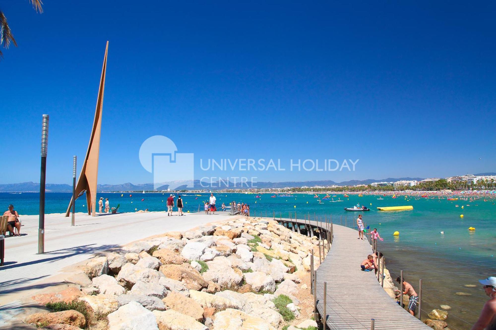 Uhc Santillana Family Complex Salou Buitenkant foto