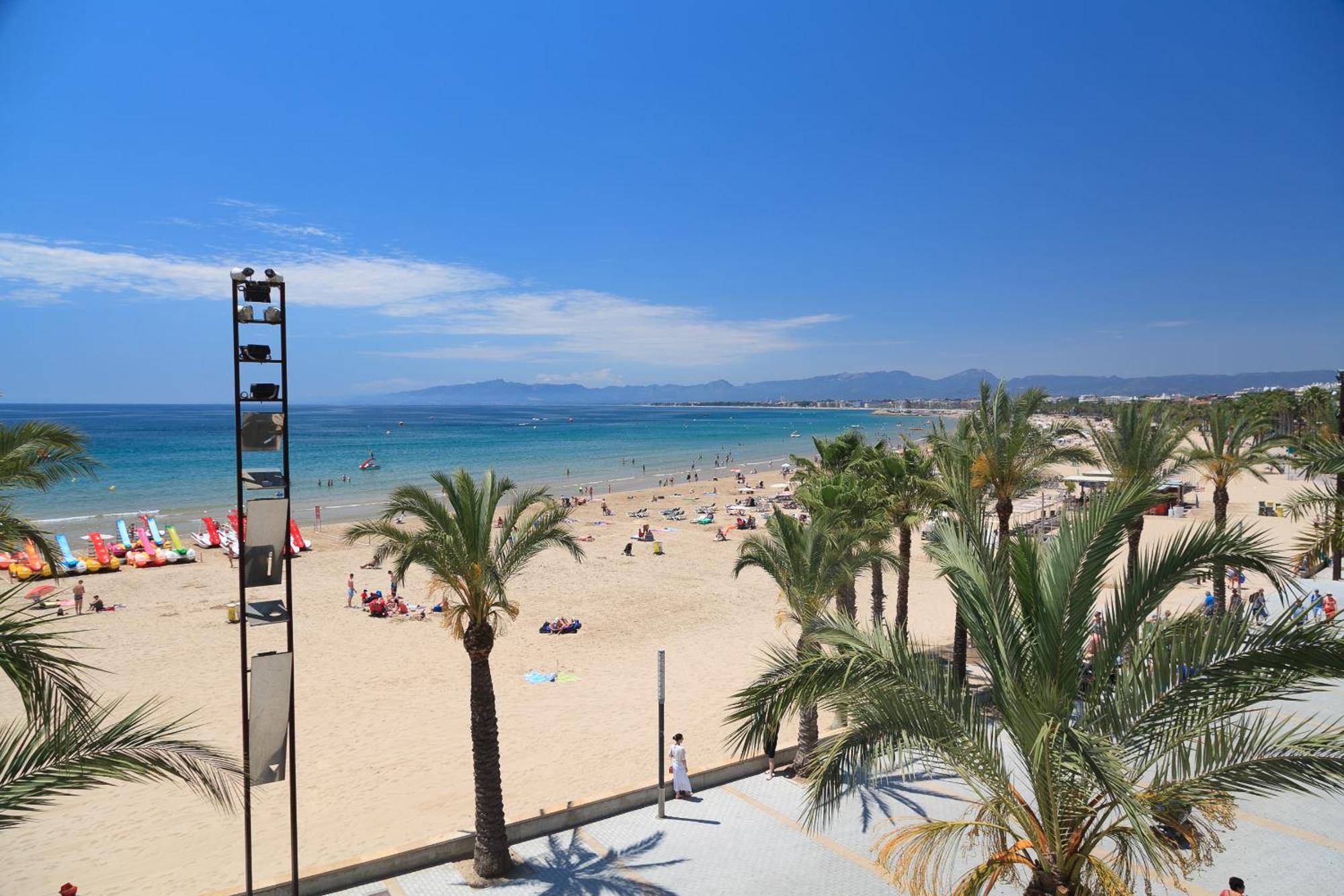 Uhc Santillana Family Complex Salou Buitenkant foto