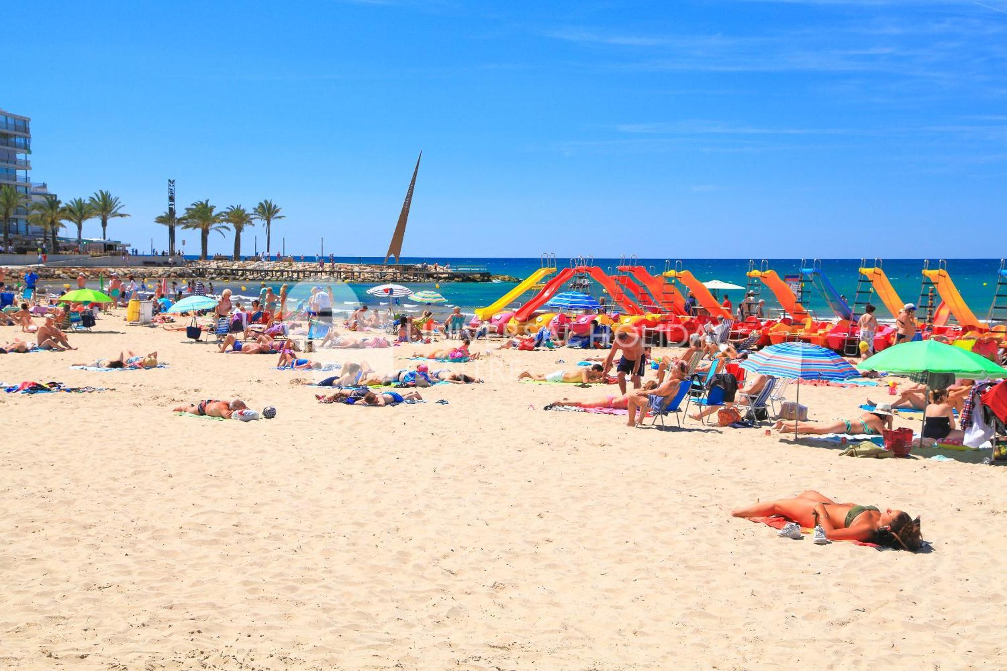 Uhc Santillana Family Complex Salou Buitenkant foto