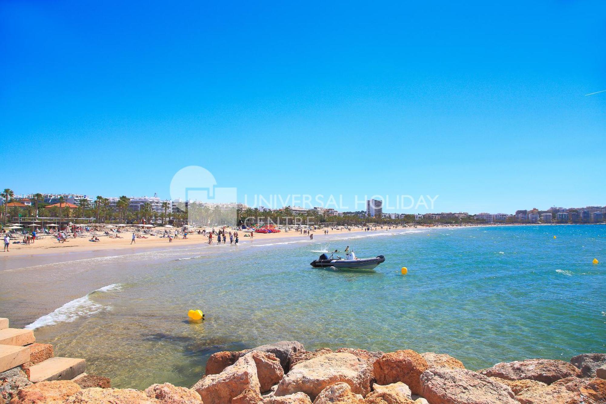 Uhc Santillana Family Complex Salou Buitenkant foto